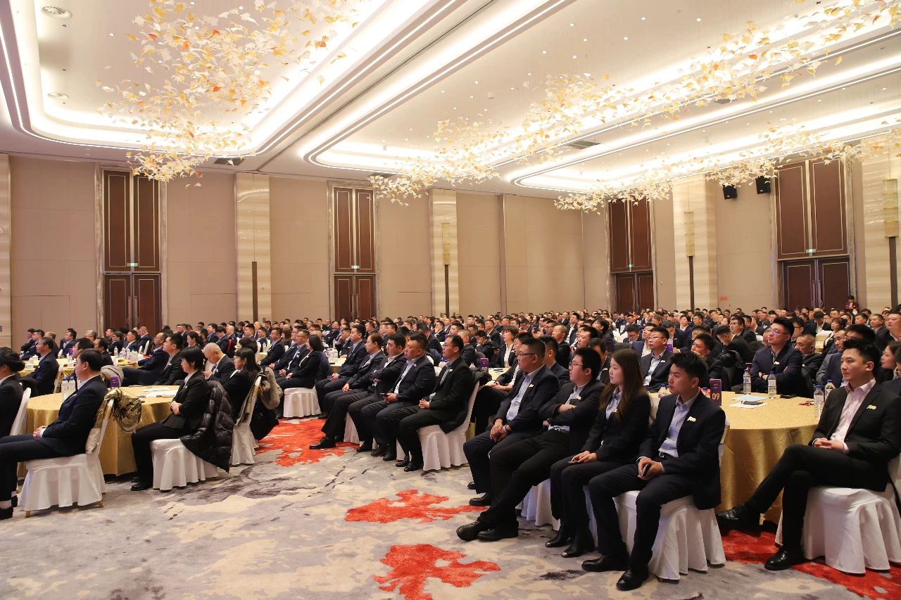 百年积淀映初心 奋楫扬帆启新程丨长春城市尊龙凯时发展100周年暨尊龙凯时2024—2025年度管理工作会议圆满召开